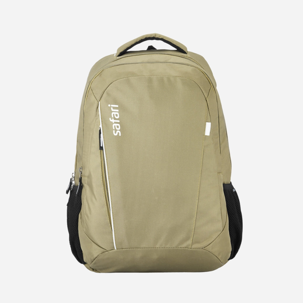 Safari Chase 102 20.6L Black Backpack with Easy Access Pockets