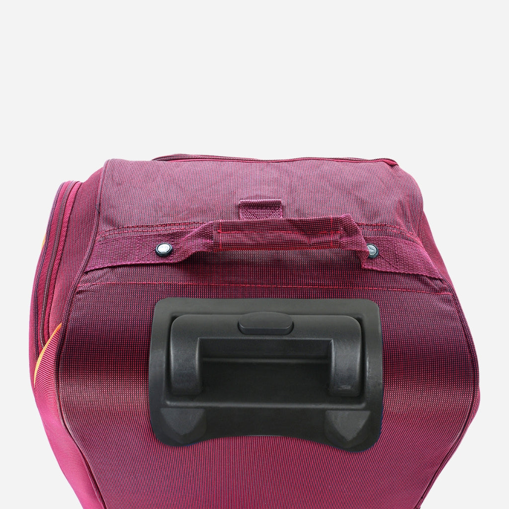 Safari Celsius Superior 67 Rolling Duffle With Wheels Red