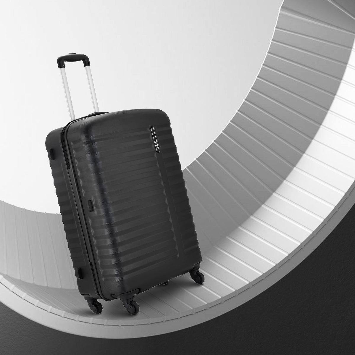 Safari Aerodyne Black Lightweight Trolley Bag with TSA Lock and Airline Compliant Sizing