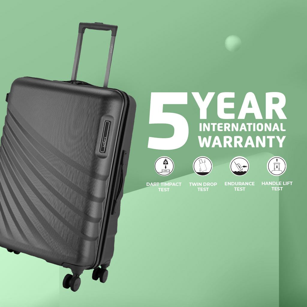 Safari Polaris Pro Castle Black Trolley Bag with TSA Lock, Dual wheels, Side Hooks and Wet Pouch