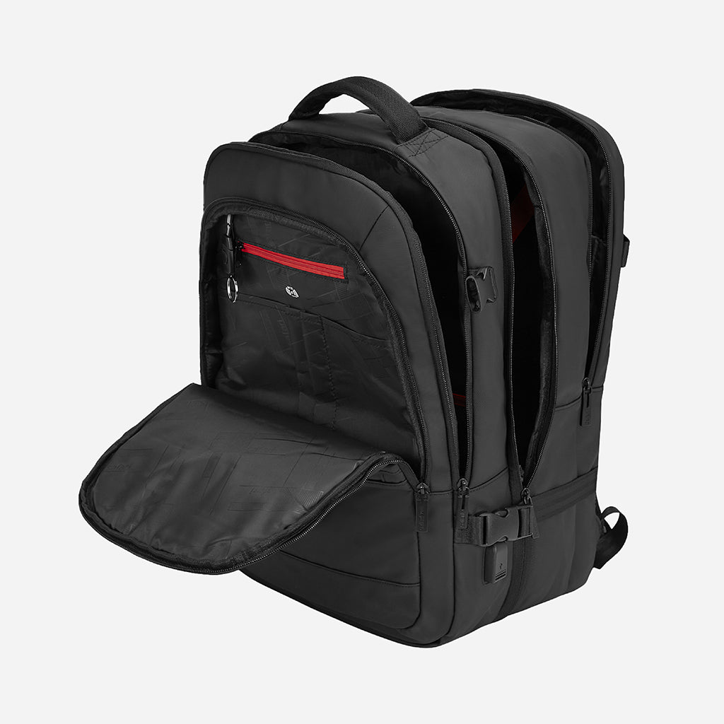 Safari Beyond 28L Black Overnighter Formal Backpack with USB Port