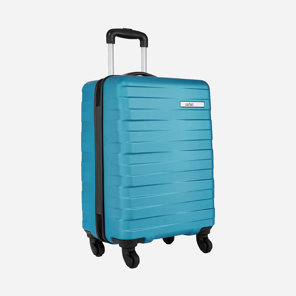 Safari Titanium 4W Cyan Trolley Bag with TSA Lock