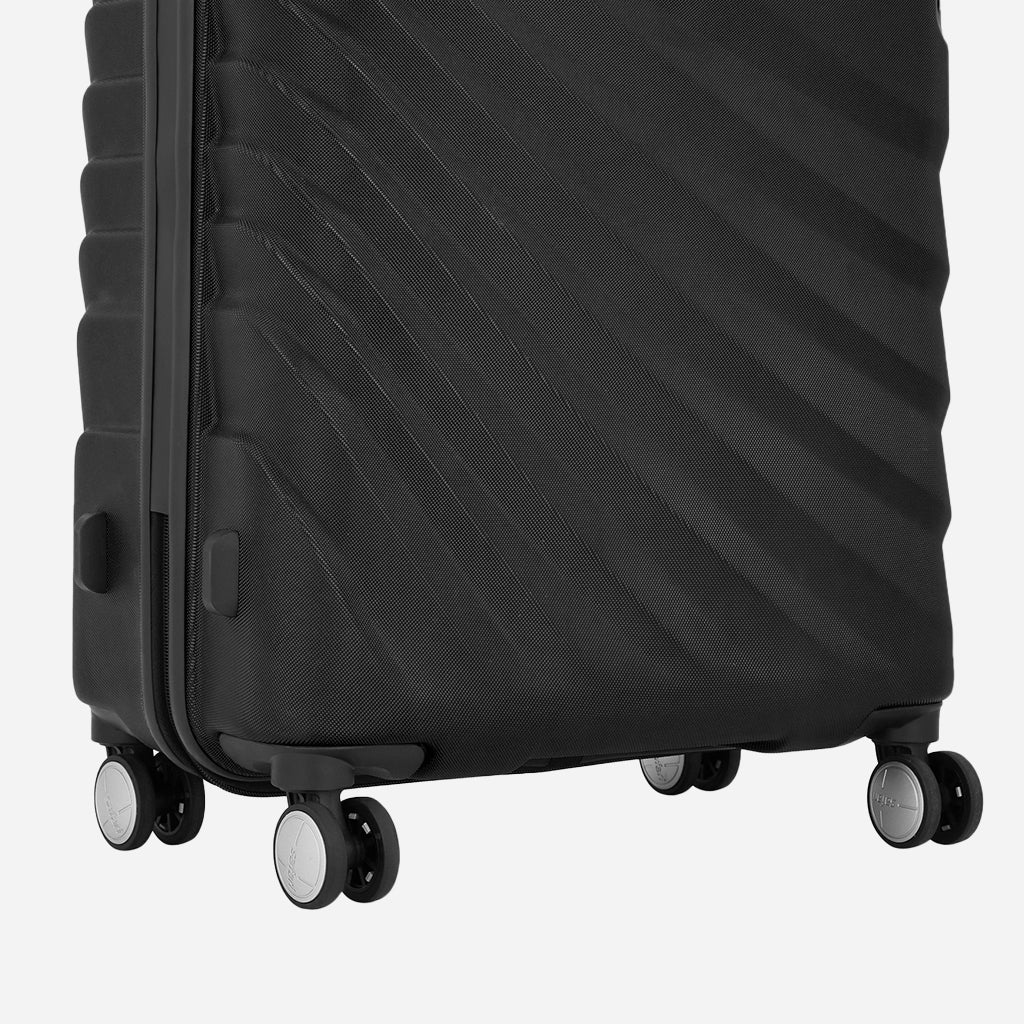 Safari Polaris Black Trolley Bag with TSA Lock